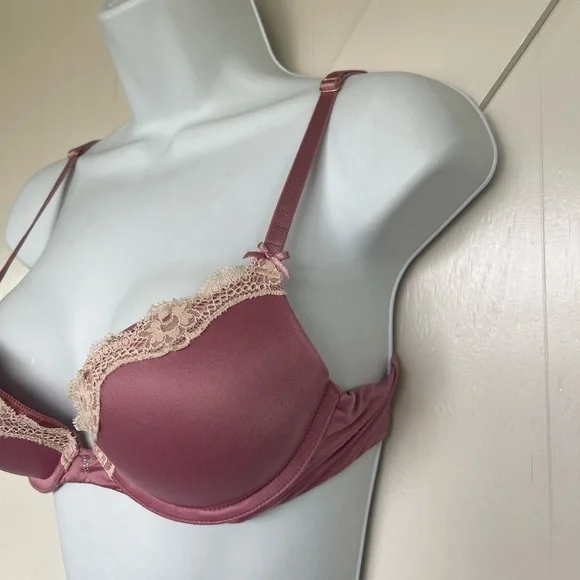 Victoria's Secret Dream Angels lined demi 34A  Lace Detail - Picture 3 of 5